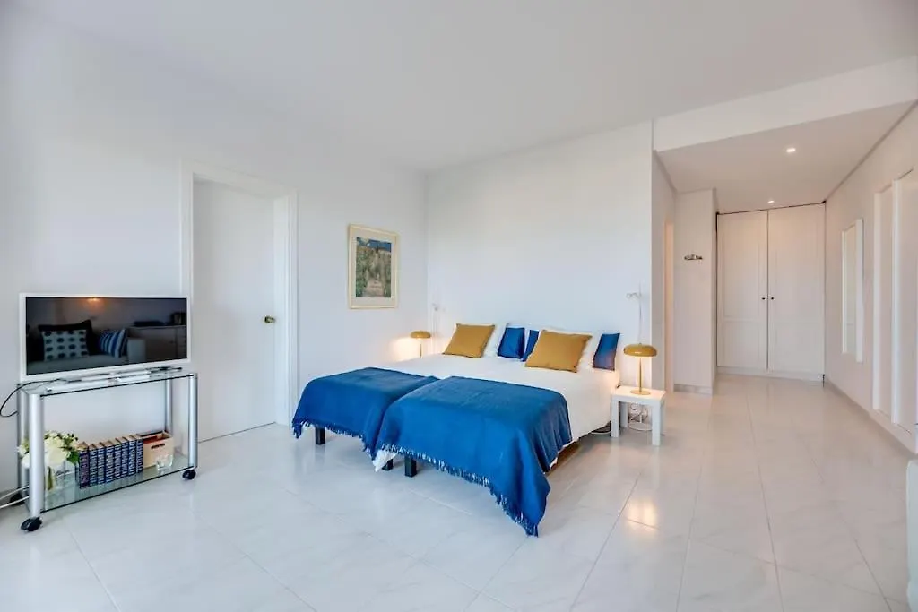 Charming Apartment With Sea Views Marbella