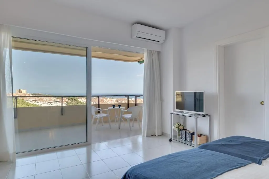 Charming Apartment With Sea Views Marbella Spain