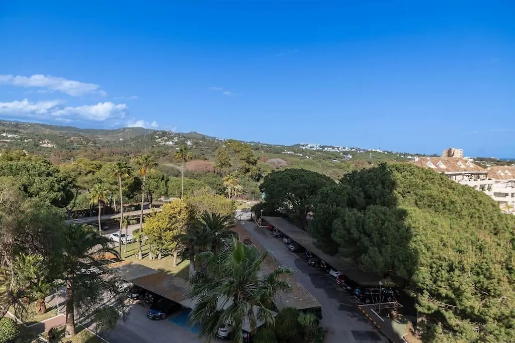 Charming Apartment With Sea Views Marbella