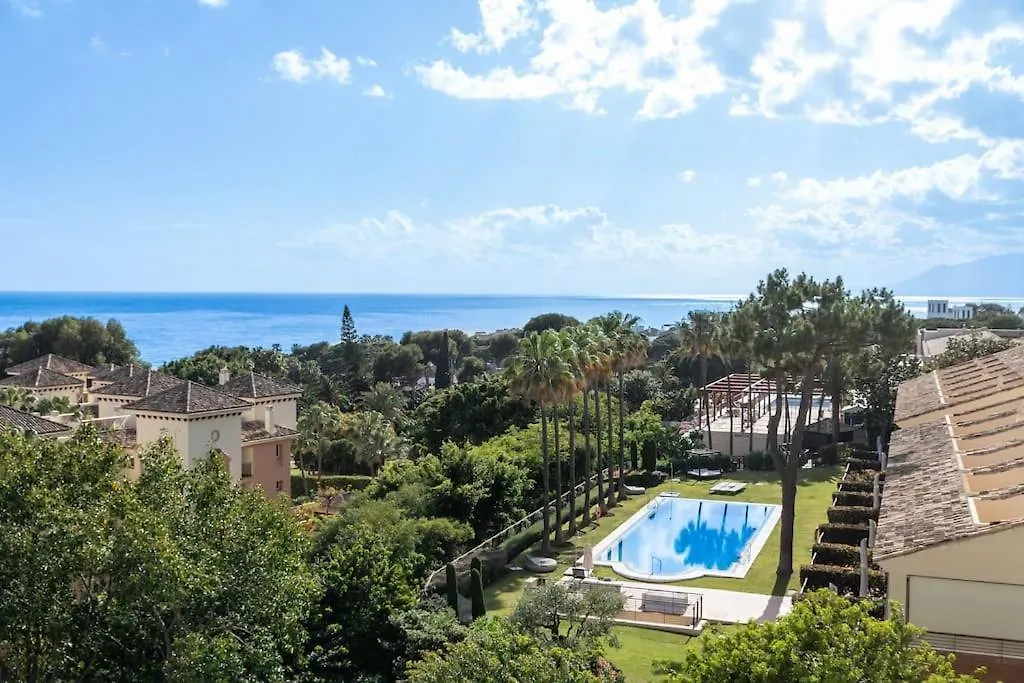 Charming Apartment With Sea Views Marbella