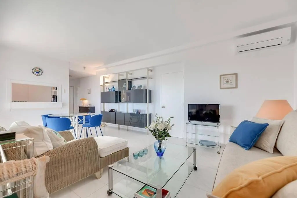 Charming Apartment With Sea Views Marbella Spain